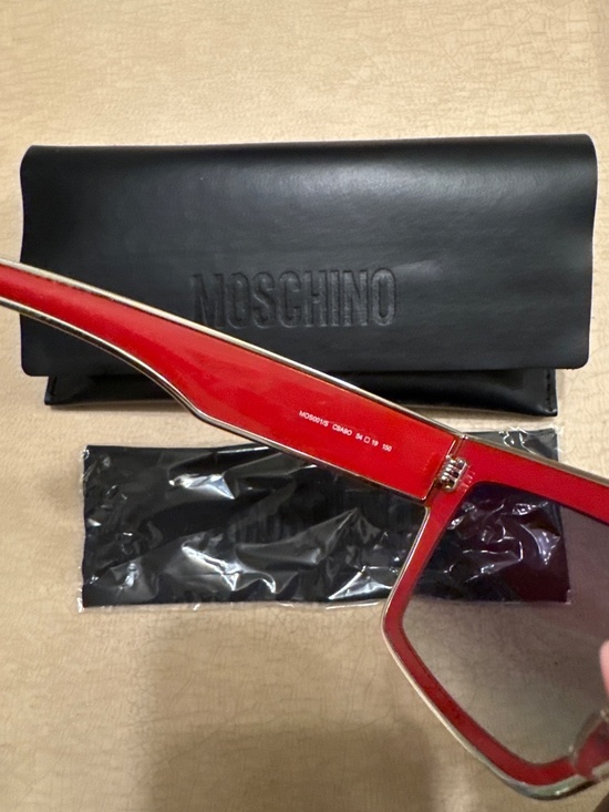 MOSCHINO SUNGLASSES main image 4